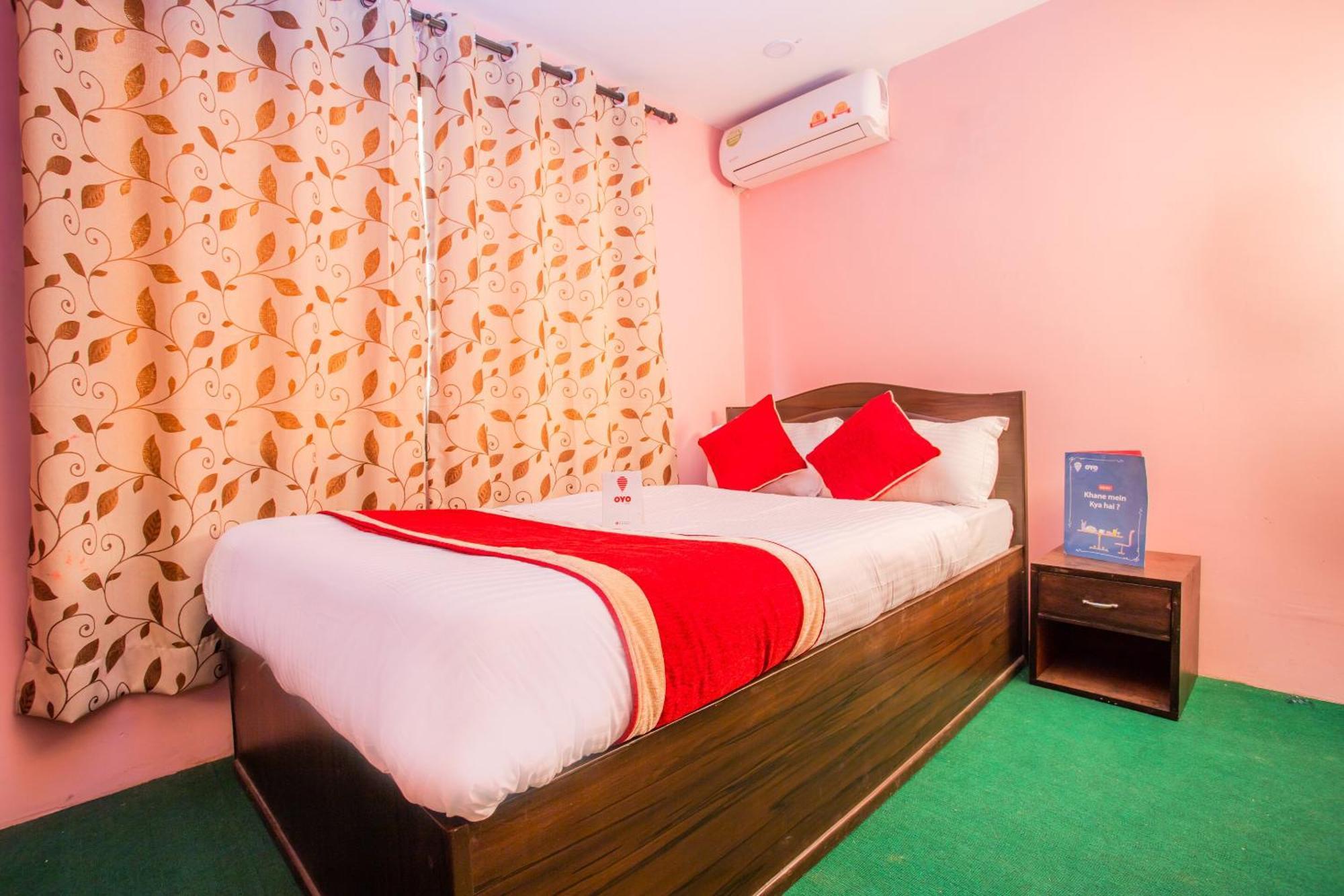OYO 137 Hotel Pranisha Inn Pashupatināth Esterno foto